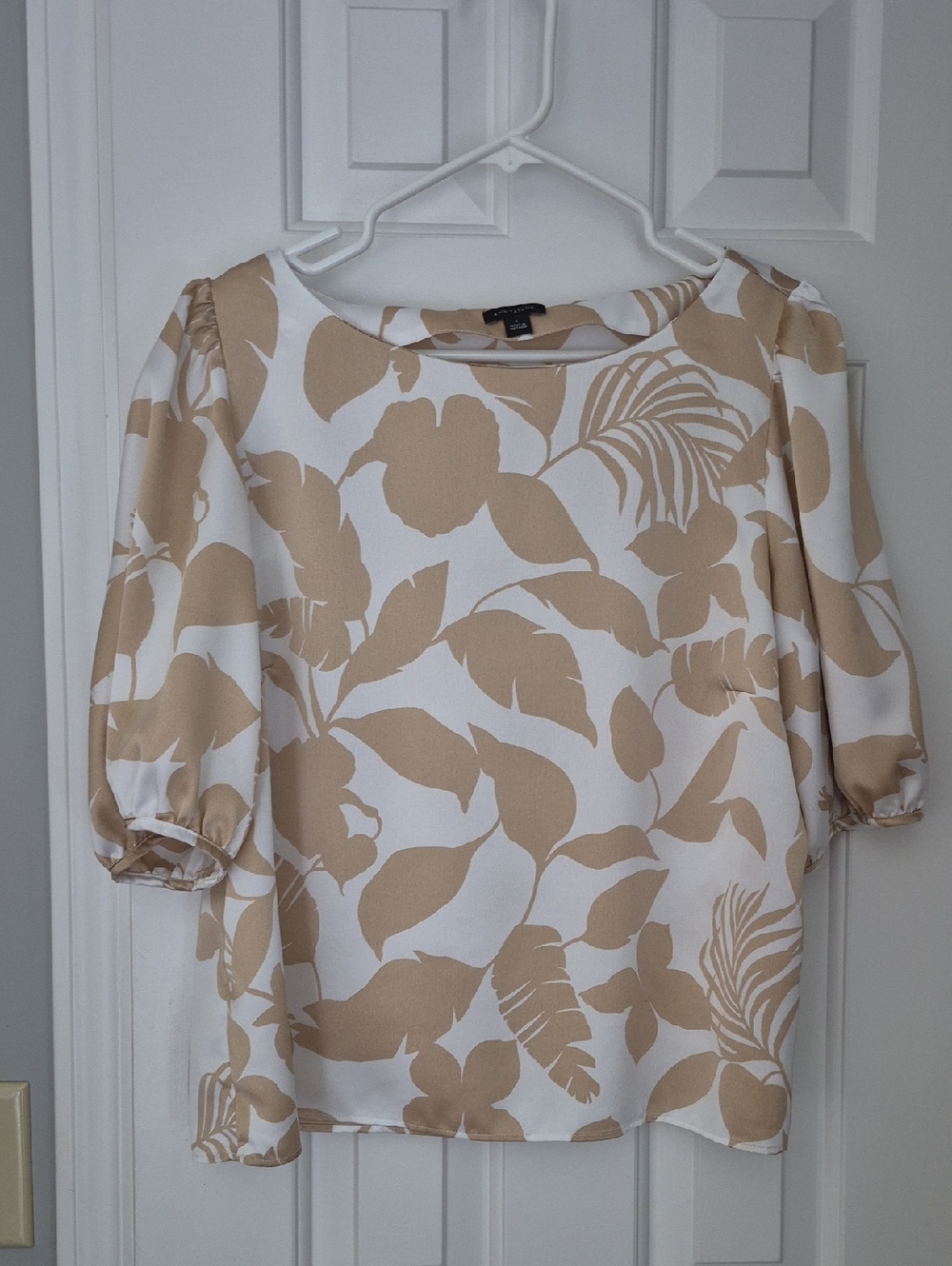 Ann Taylor Beige and White Botanical Pleated-Sleeve Blouse